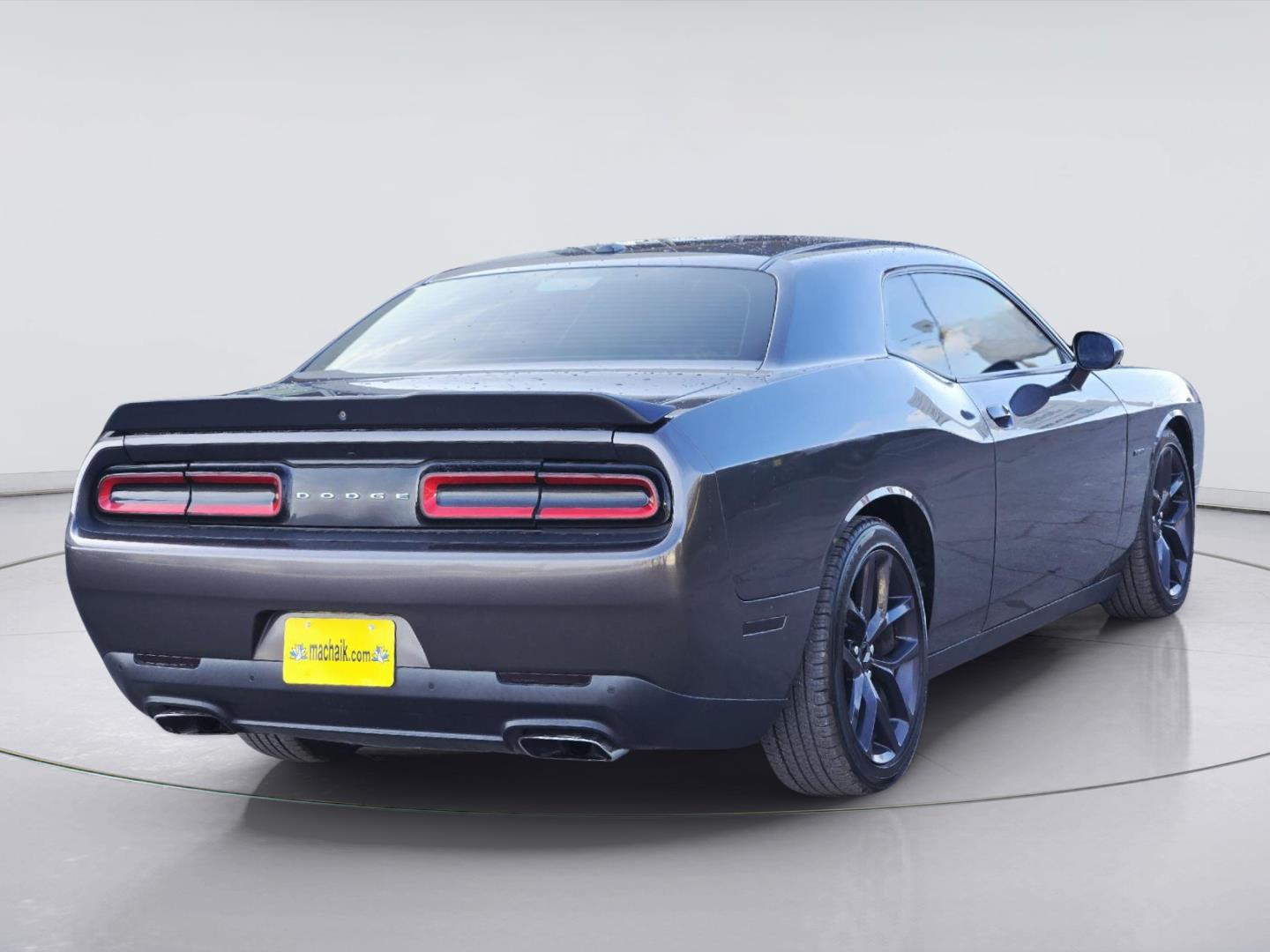 2019 Dodge Challenger photo 4 of 36