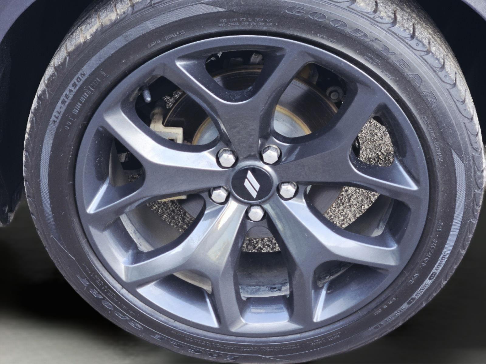2019 Dodge Challenger photo 9 of 36