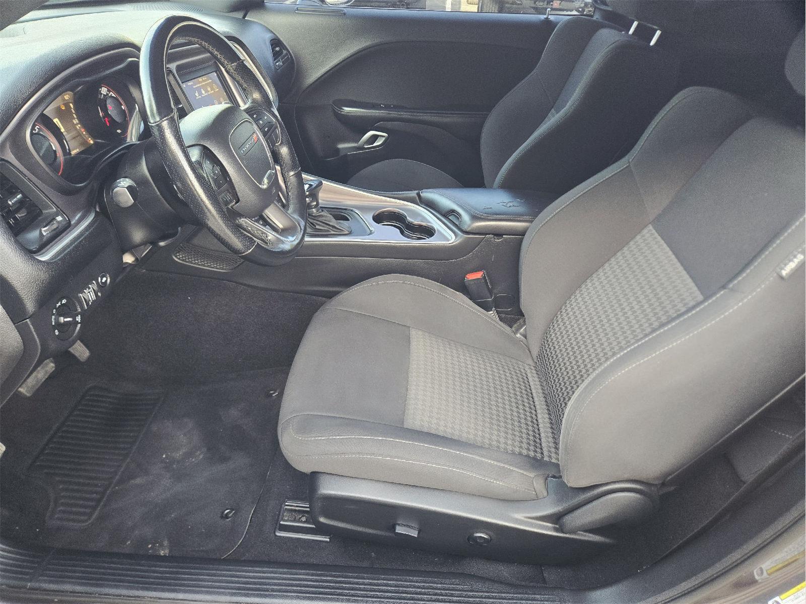 2019 Dodge Challenger photo 14 of 36