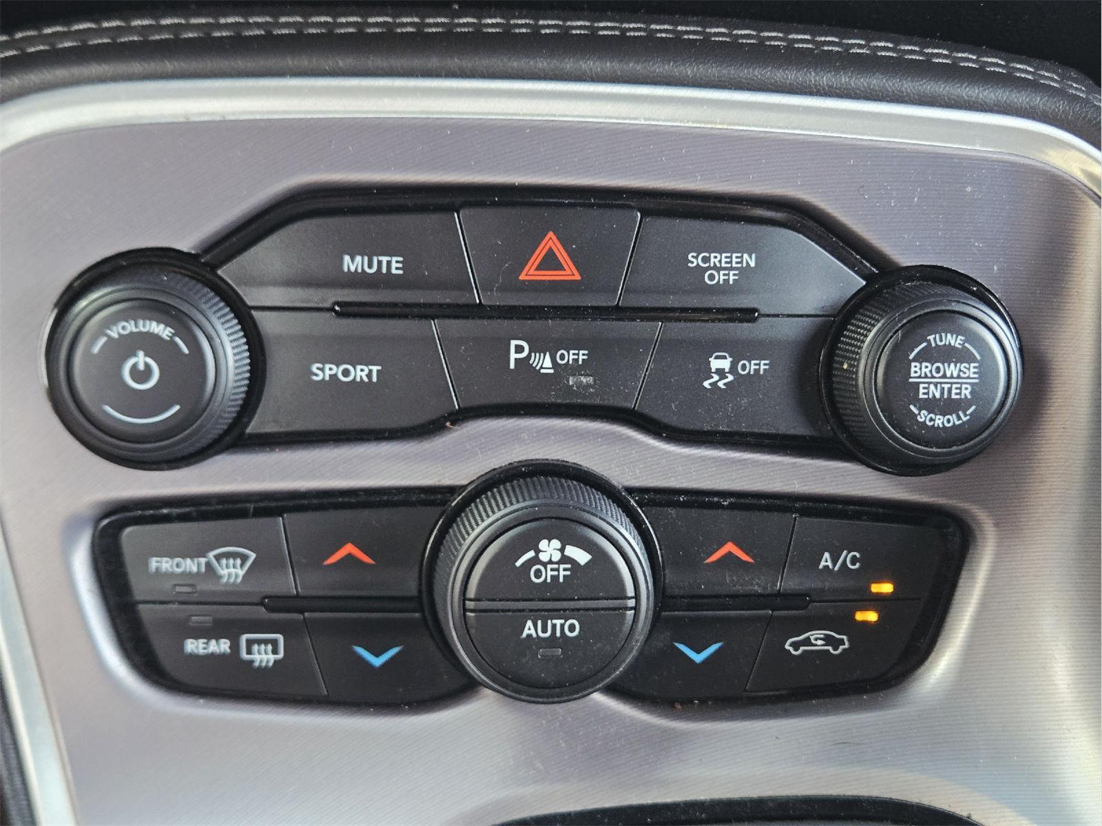 2019 Dodge Challenger photo 27 of 36