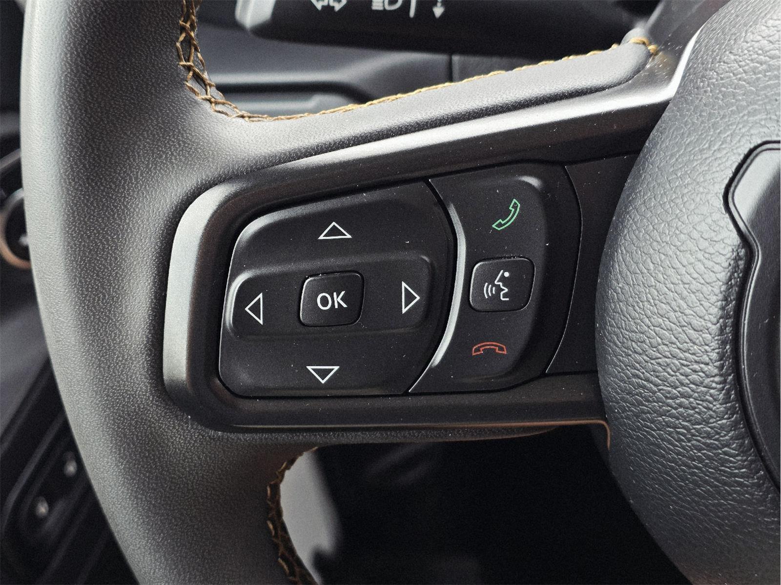 2024 Jeep Gladiator photo 30 of 35