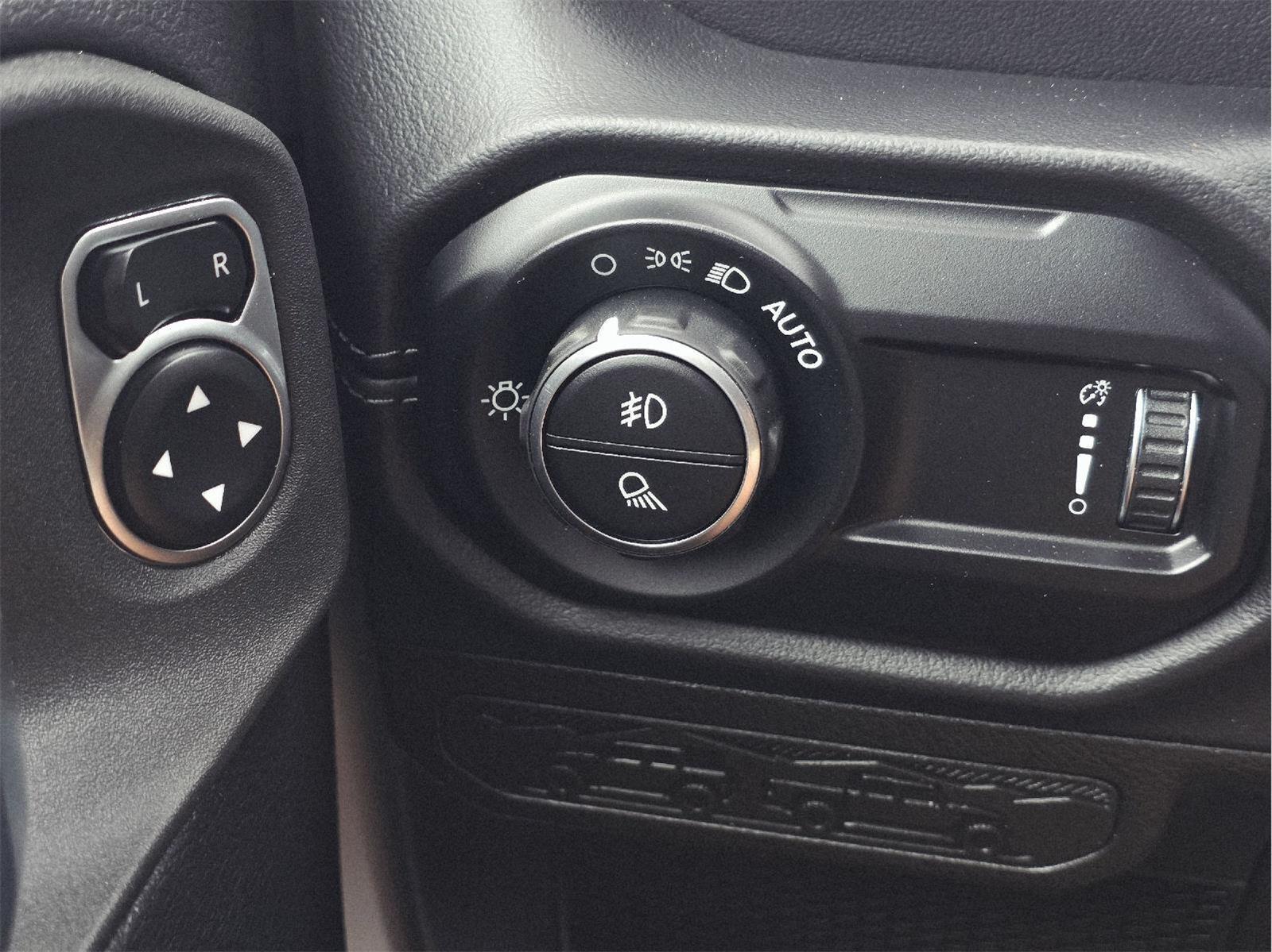 2024 Jeep Gladiator photo 31 of 35