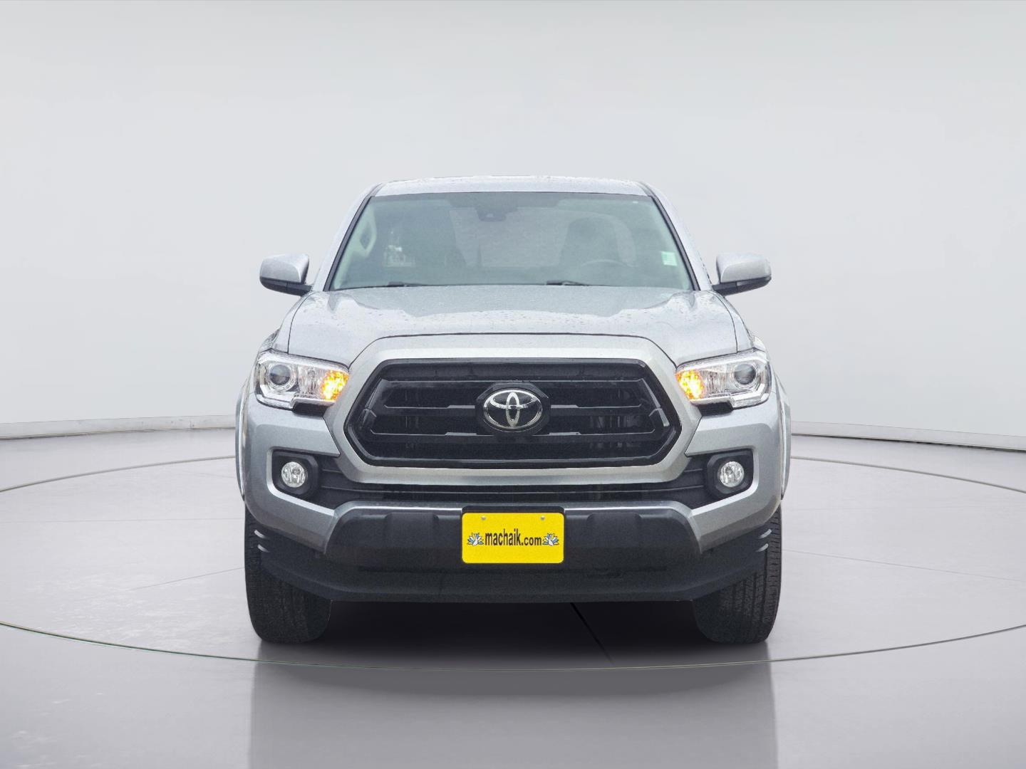 2023 Toyota Tacoma photo 2 of 35
