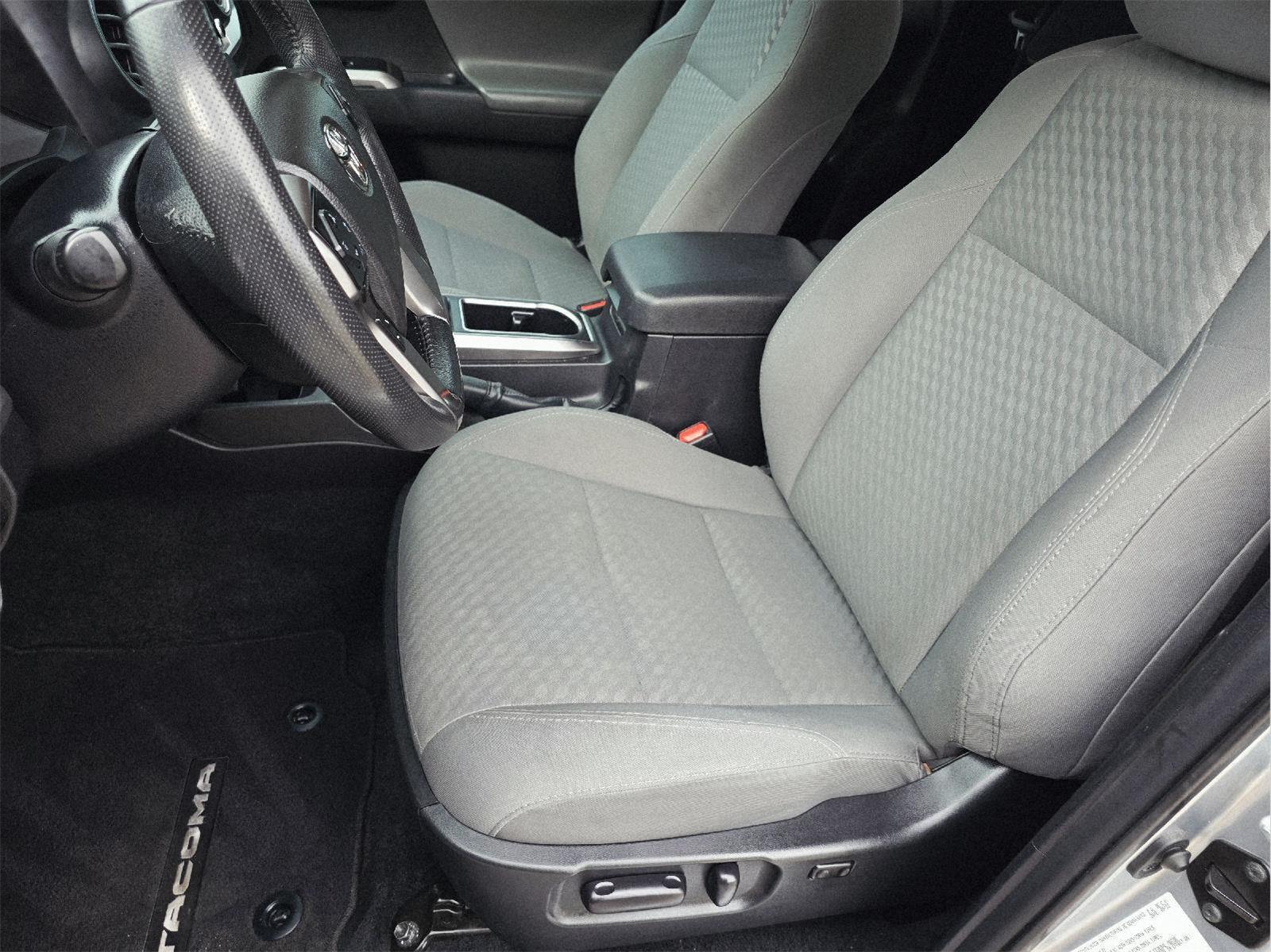 2023 Toyota Tacoma photo 16 of 35