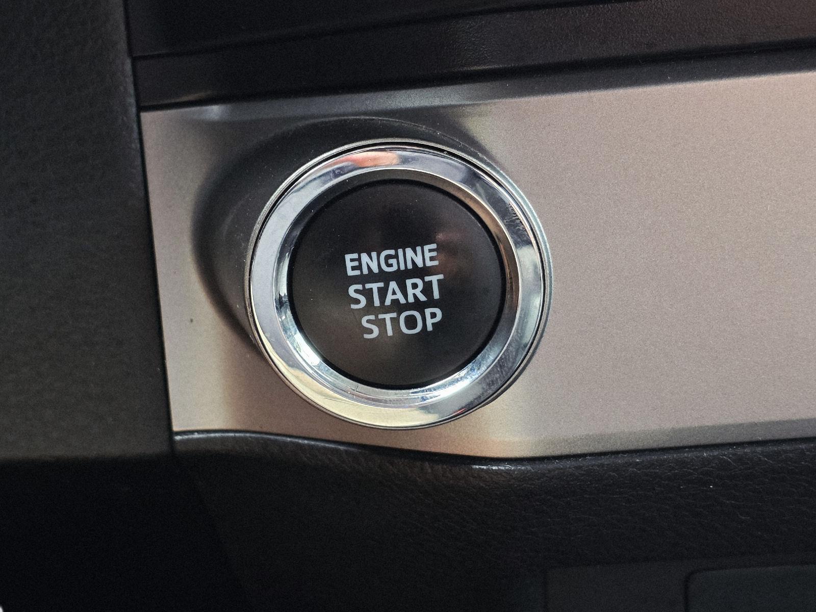 2023 Toyota Tacoma photo 33 of 35