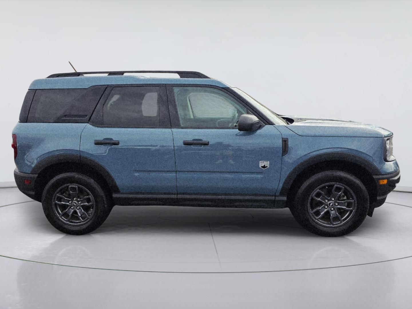 2023 Ford Bronco Sport photo 4 of 35