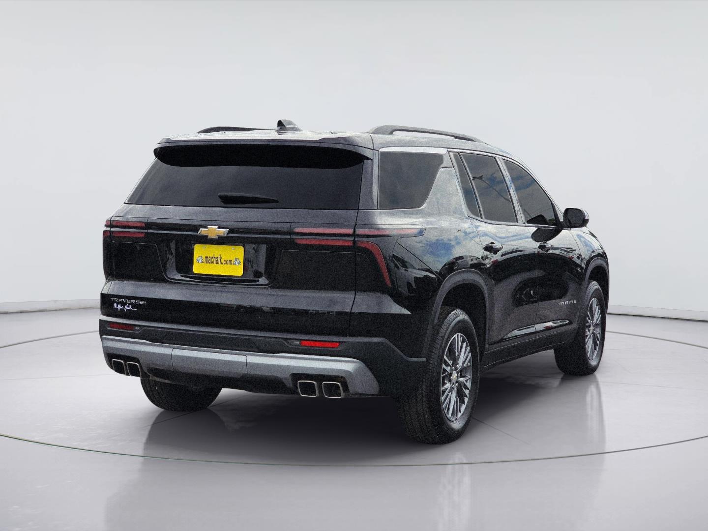 2025 Chevrolet Traverse photo 5 of 35