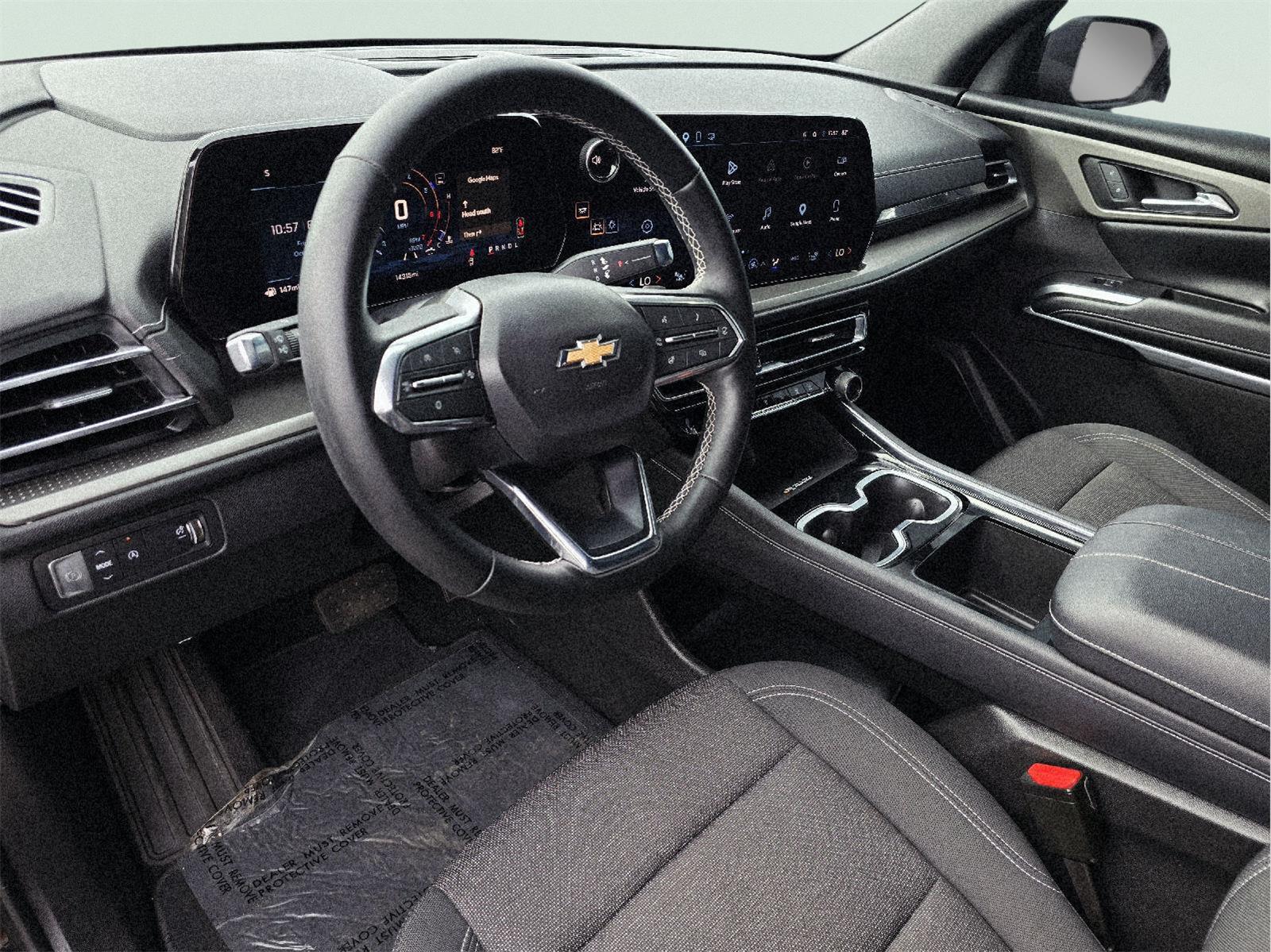 2025 Chevrolet Traverse photo 10 of 35