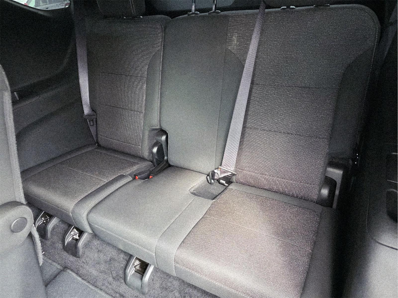 2025 Chevrolet Traverse photo 19 of 35