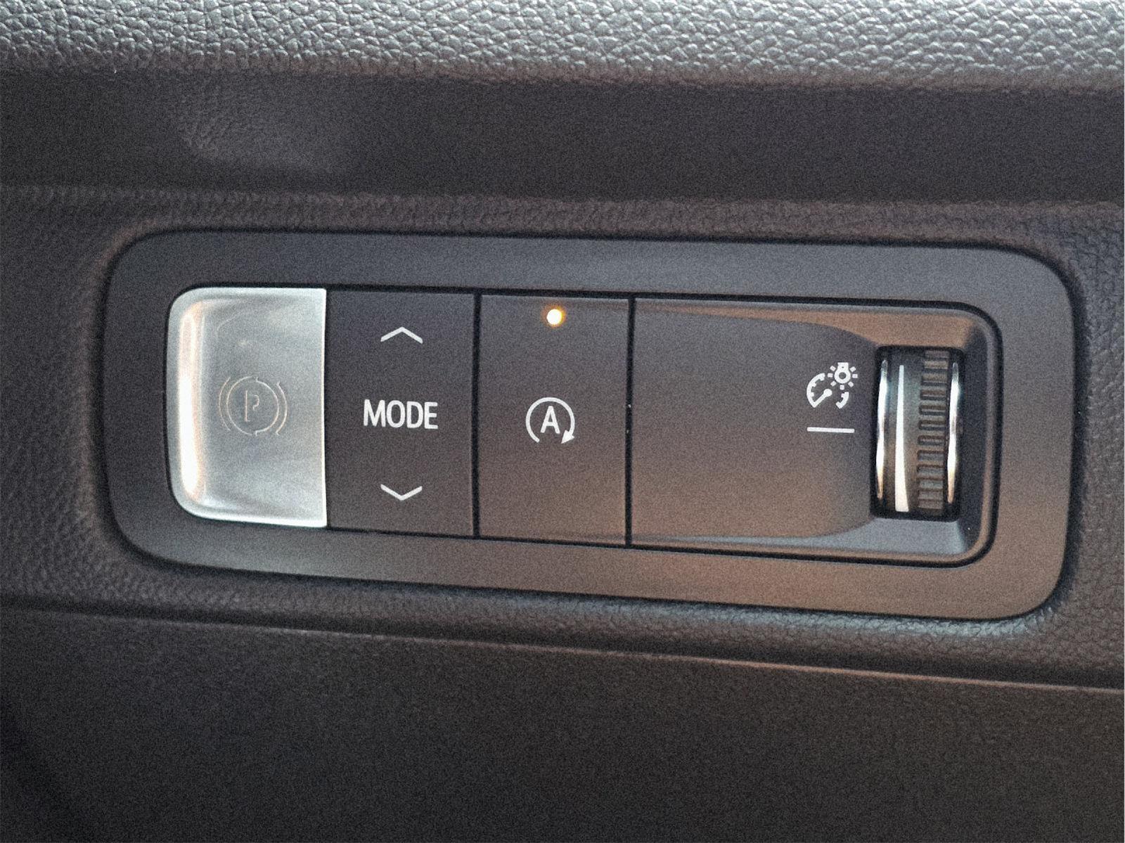2025 Chevrolet Traverse photo 32 of 35