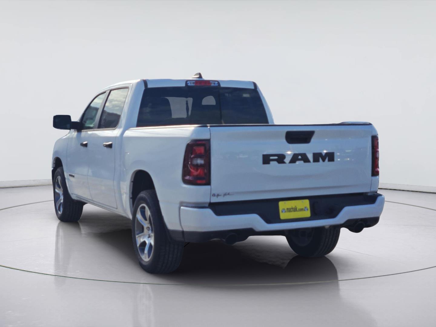 2027 Ram 1500 photo 4 of 15