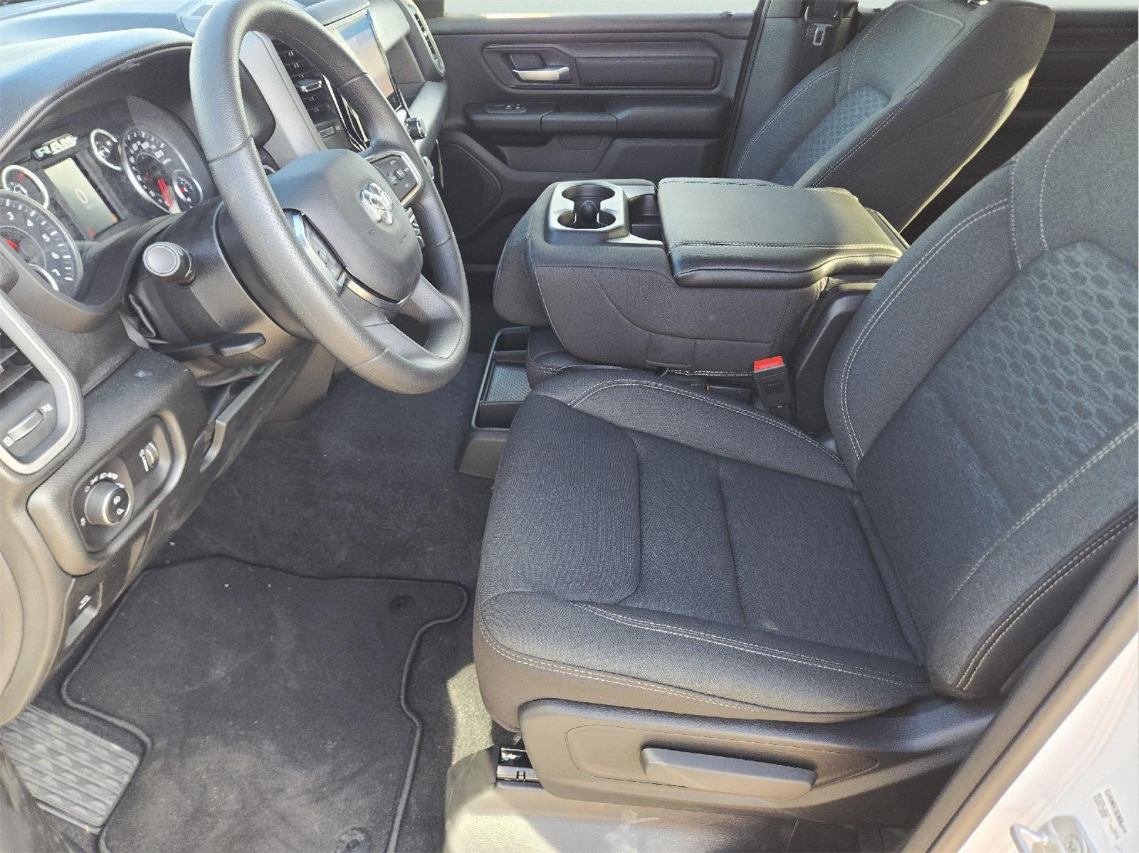 2027 Ram 1500 photo 6 of 15