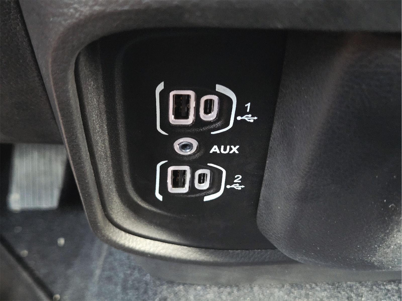 2027 Ram 1500 photo 12 of 15