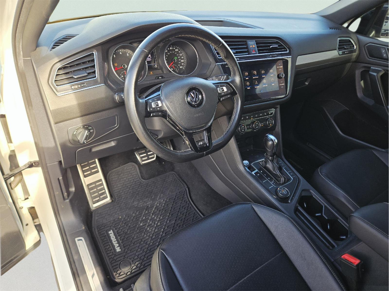 2021 Volkswagen Tiguan photo 11 of 37