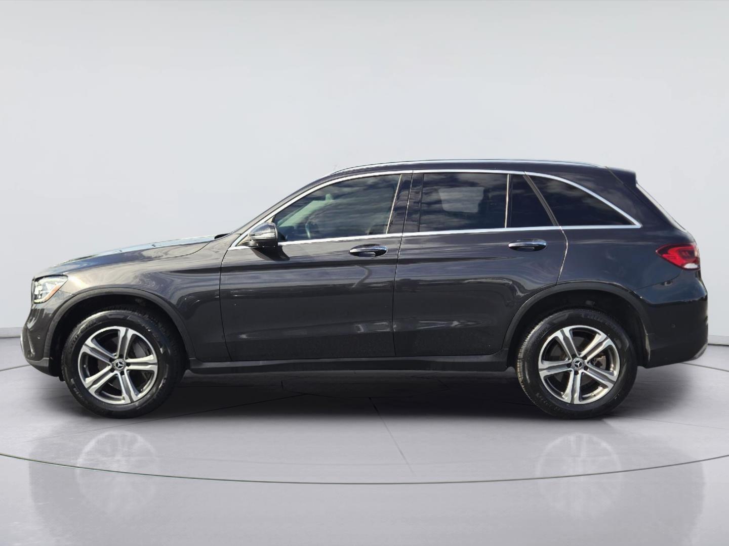 2022 Mercedes-Benz GLC photo 7 of 36