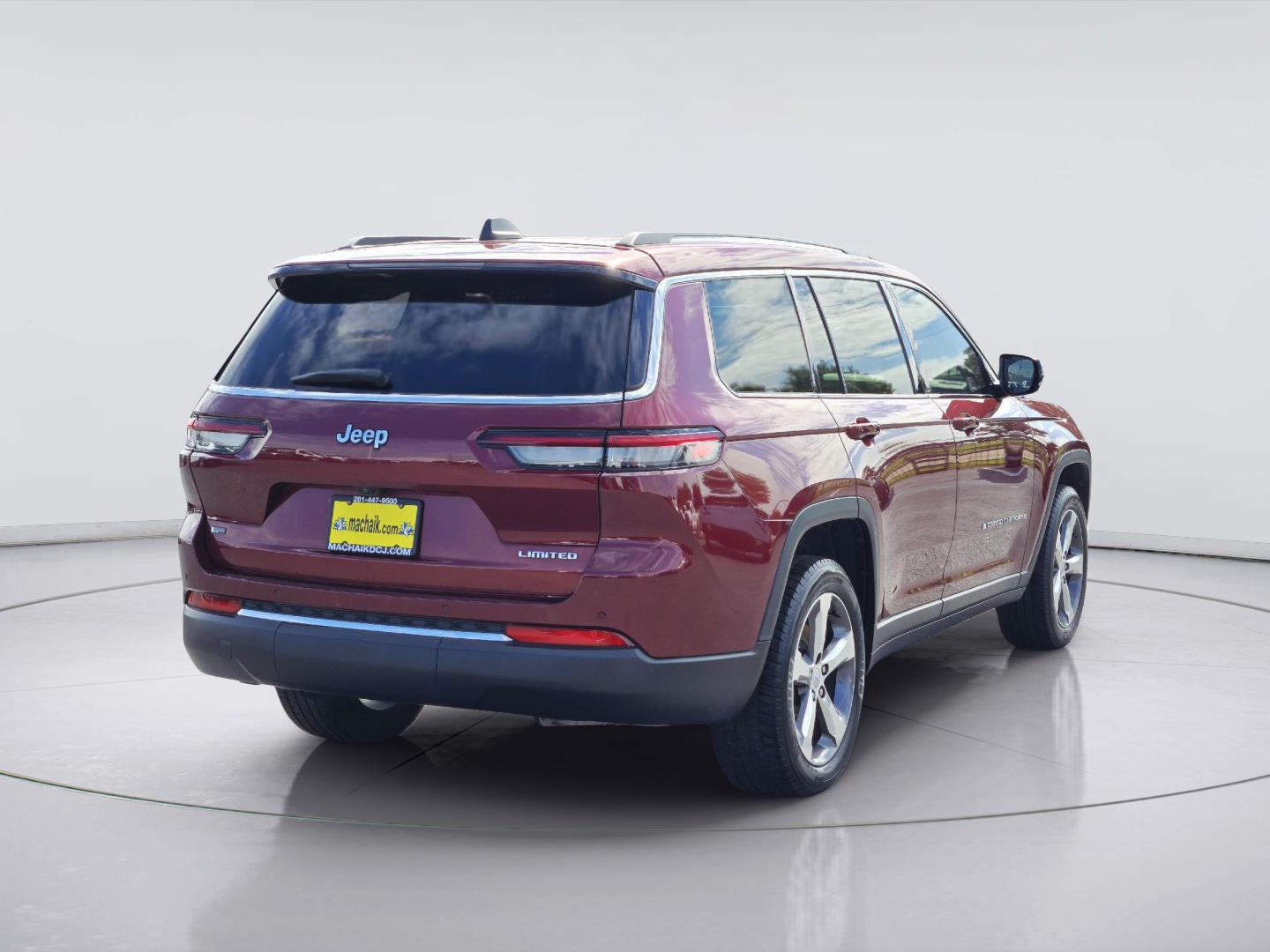 2021 Jeep Grand Cherokee L photo 4 of 36