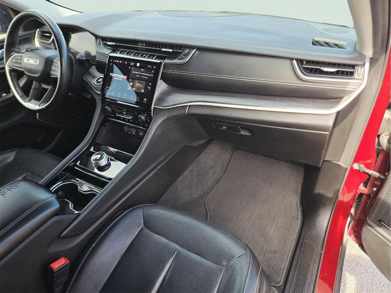 2021 Jeep Grand Cherokee L photo 12 of 36