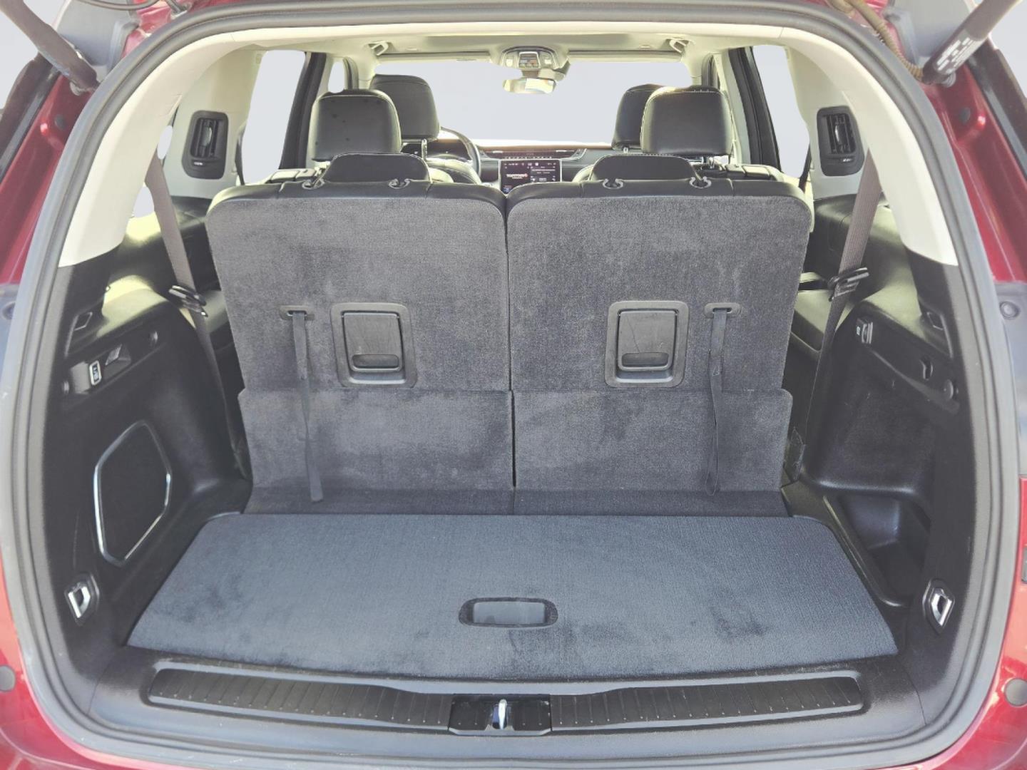 2021 Jeep Grand Cherokee L photo 20 of 36