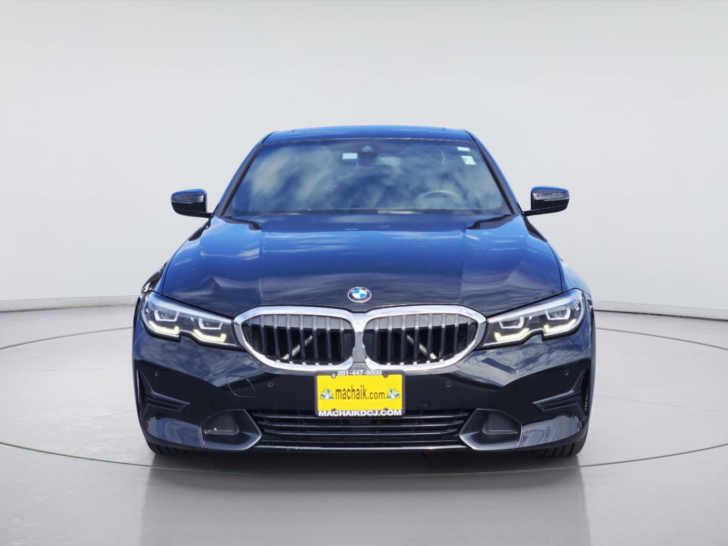 2019 BMW 3 Series photo 2 of 37