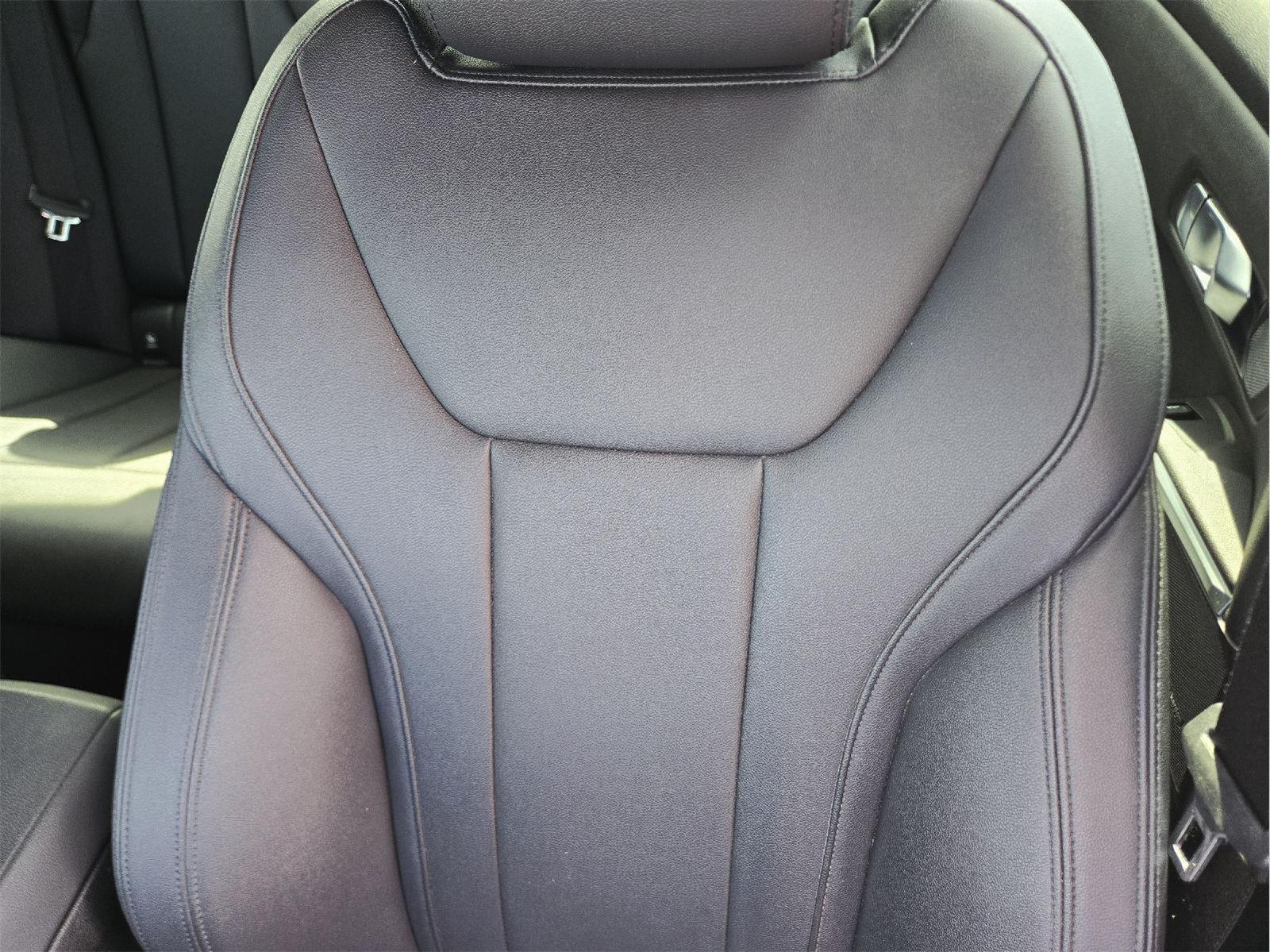 2019 BMW 3 Series photo 16 of 37