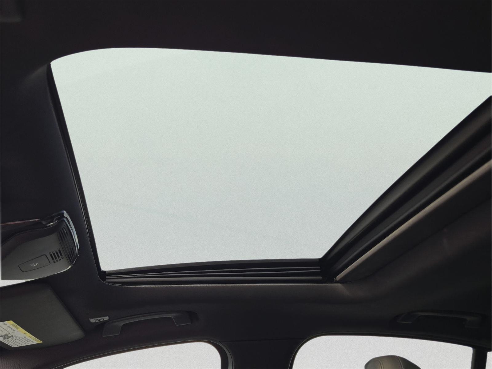 2019 BMW 3 Series photo 22 of 37