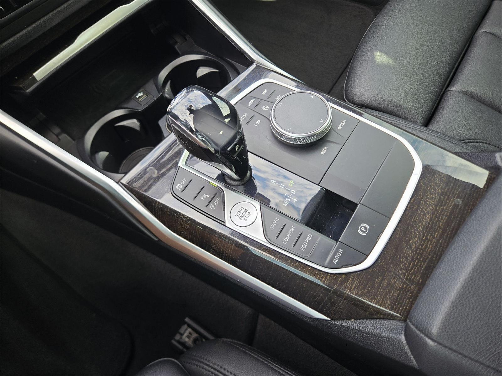 2019 BMW 3 Series photo 29 of 37