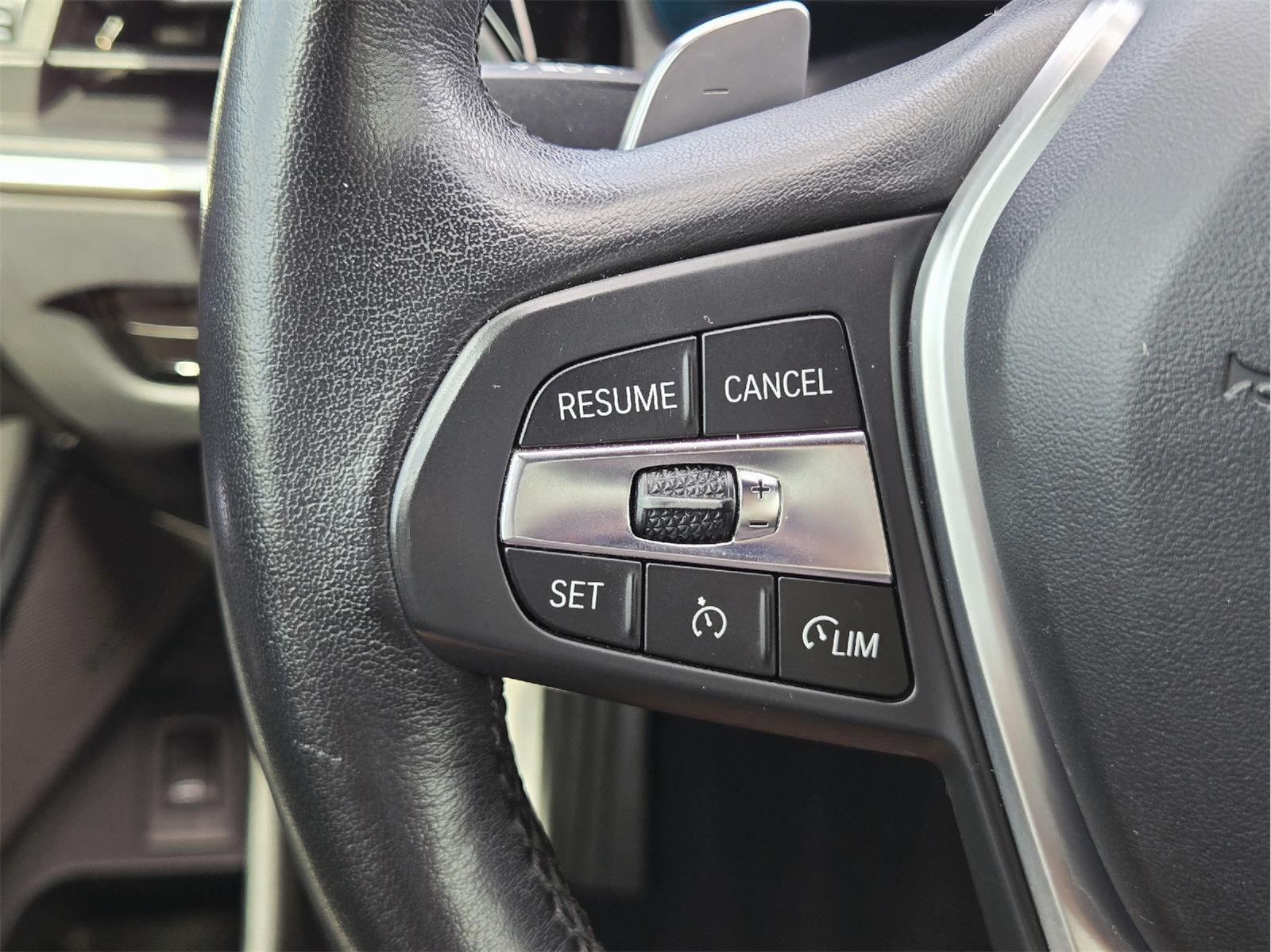 2019 BMW 3 Series photo 33 of 37