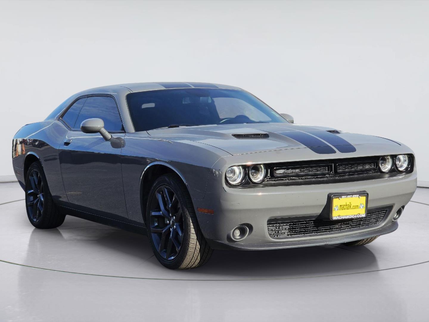 2023 Dodge Challenger photo 3 of 35
