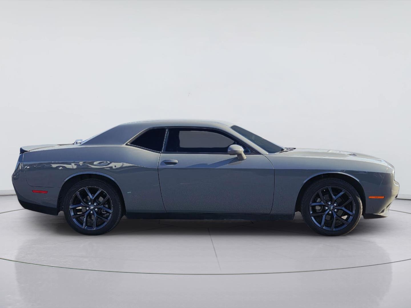 2023 Dodge Challenger photo 4 of 35