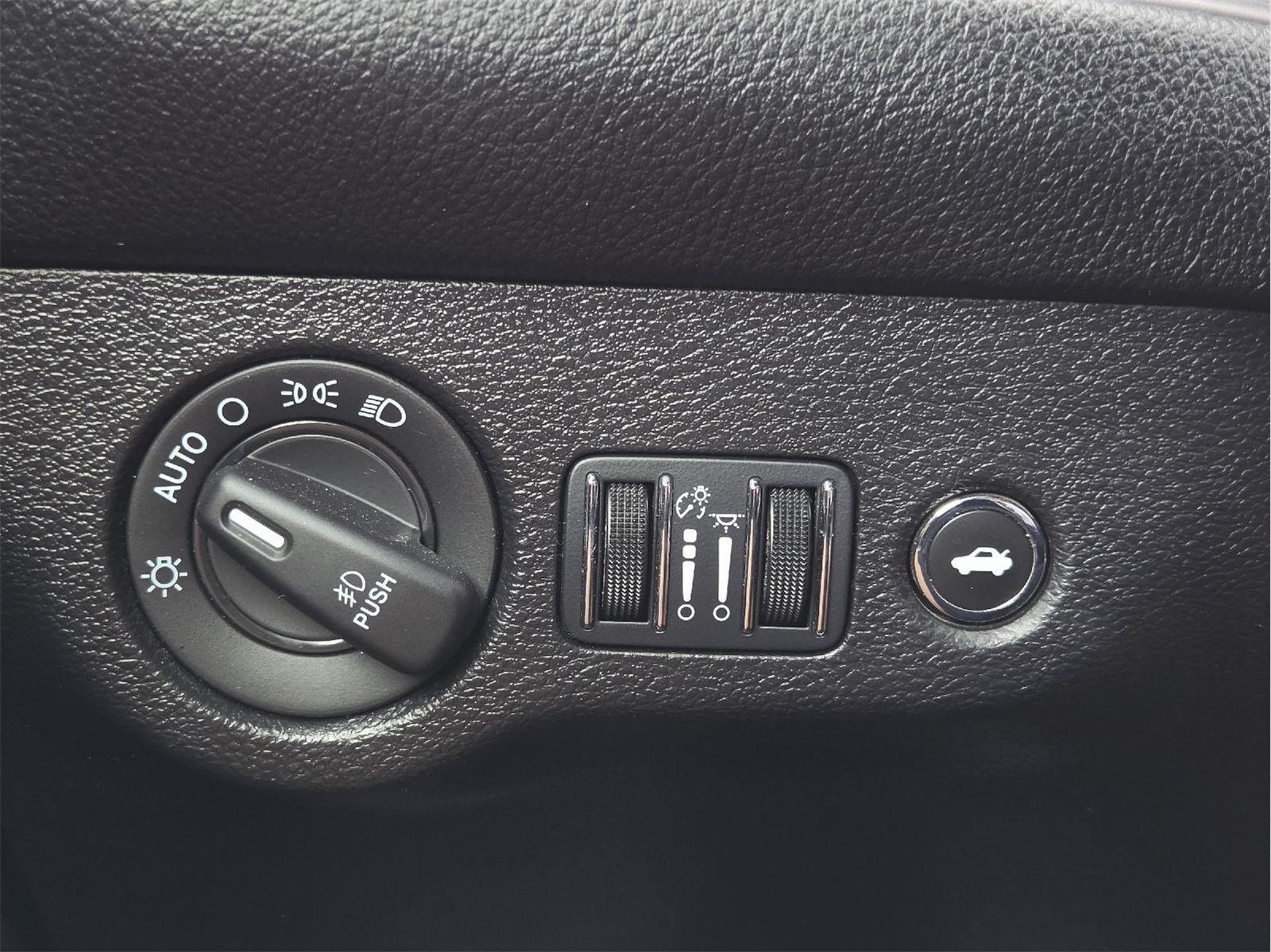 2023 Dodge Challenger photo 31 of 35