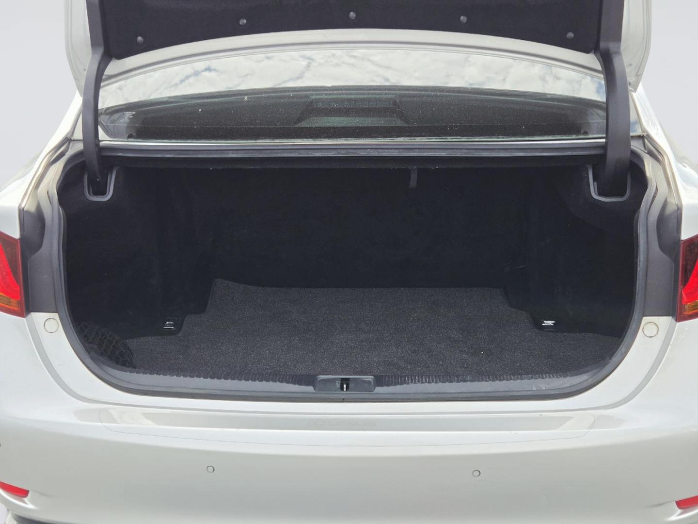 2015 Lexus GS 450h photo 20 of 37
