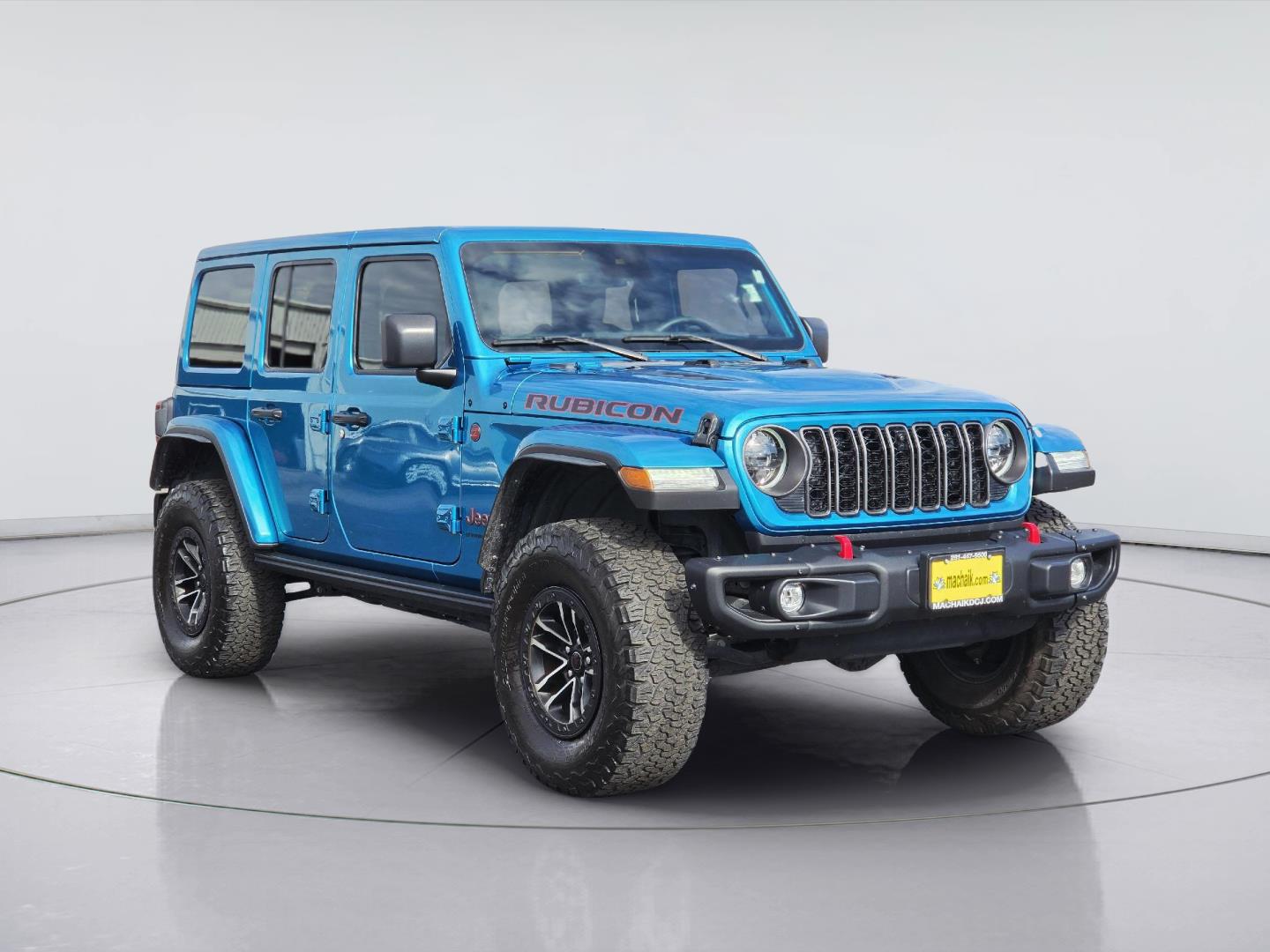 2024 Jeep Wrangler photo 3 of 37