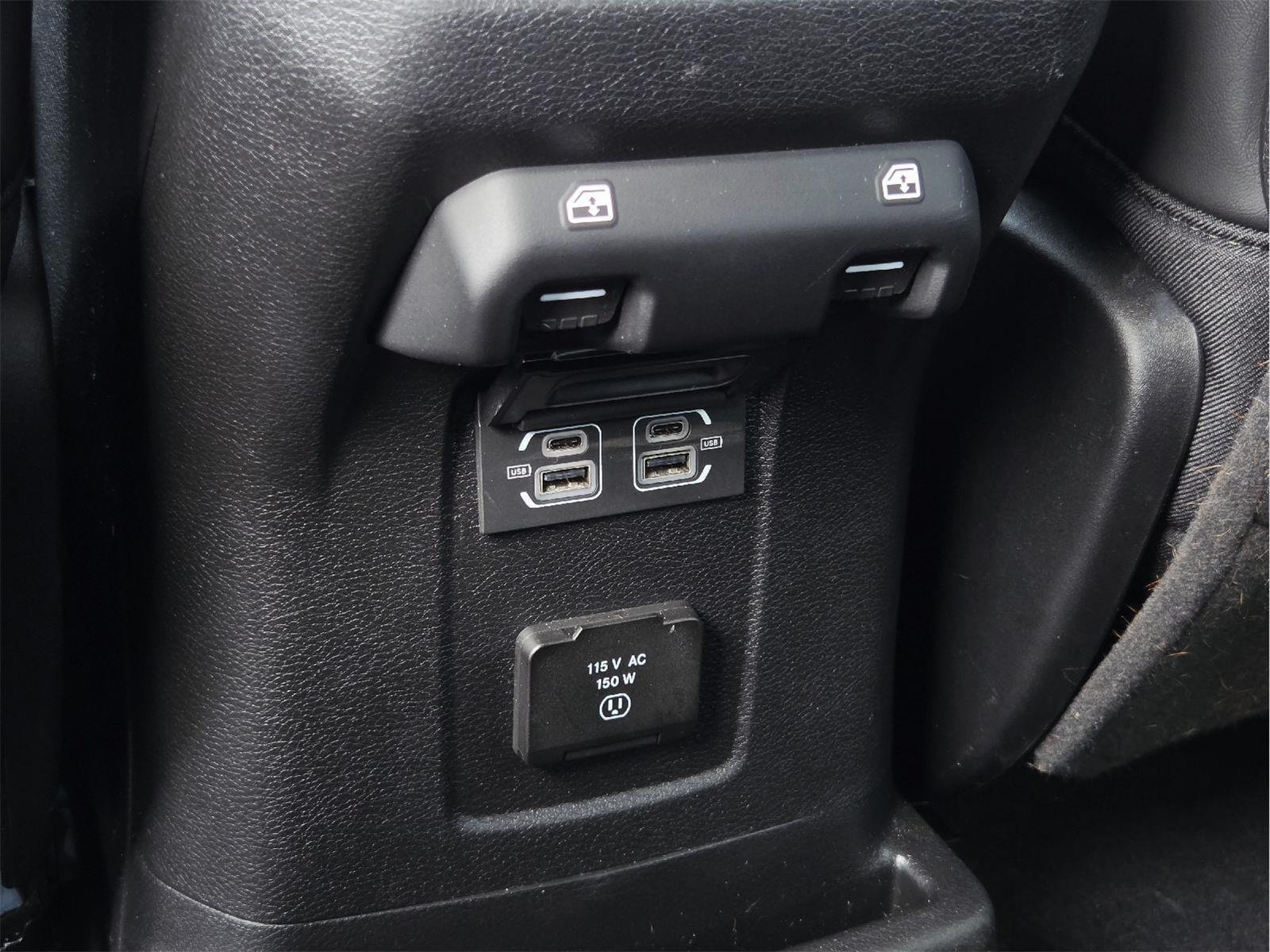 2024 Jeep Wrangler photo 19 of 37