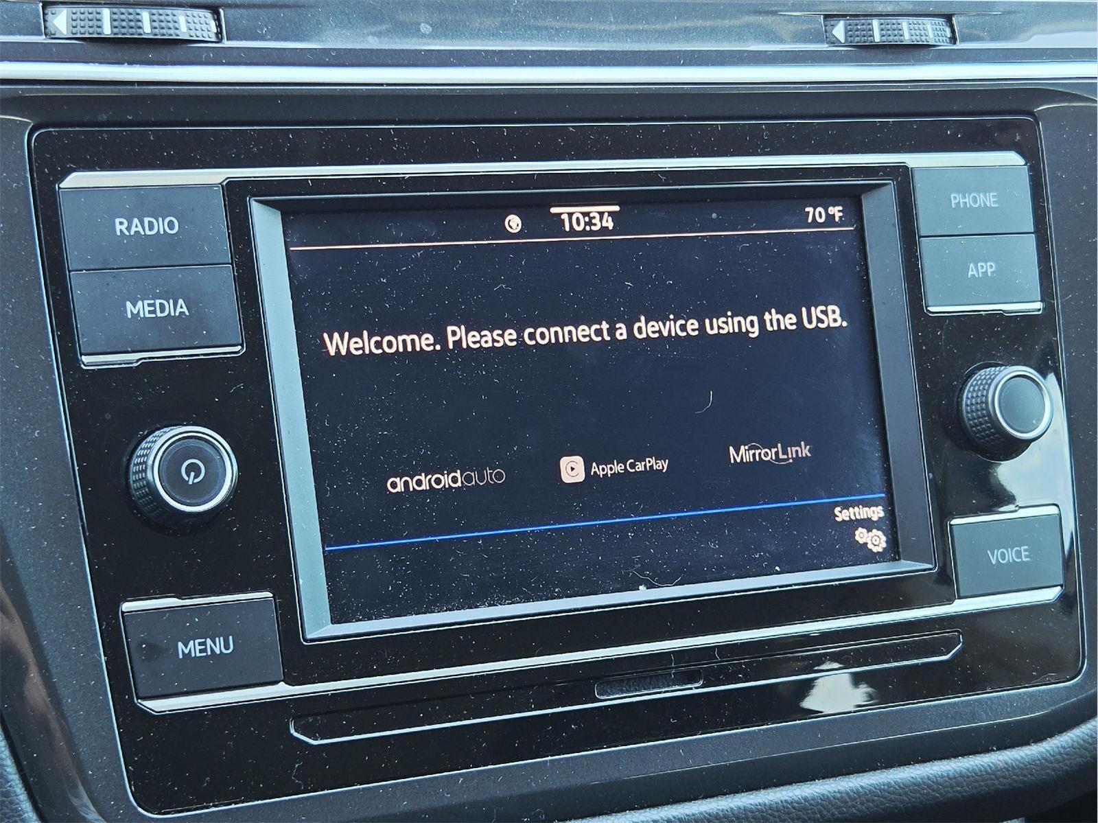 2023 Volkswagen Tiguan photo 21 of 35