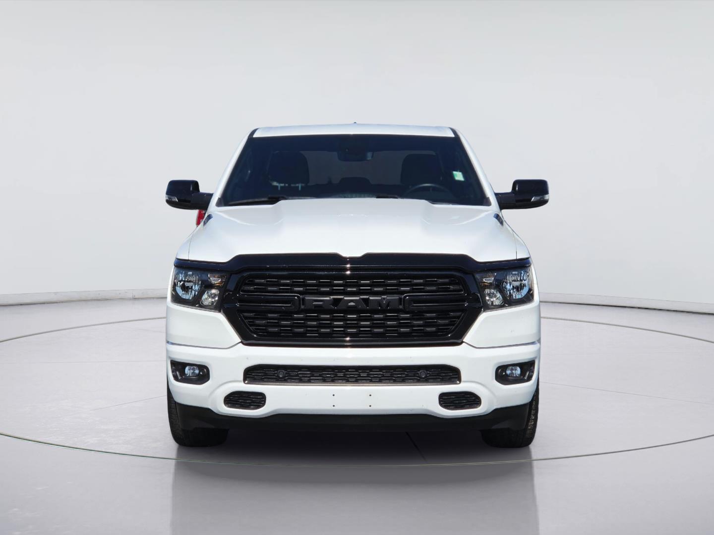 2024 Ram 1500 photo 2 of 36