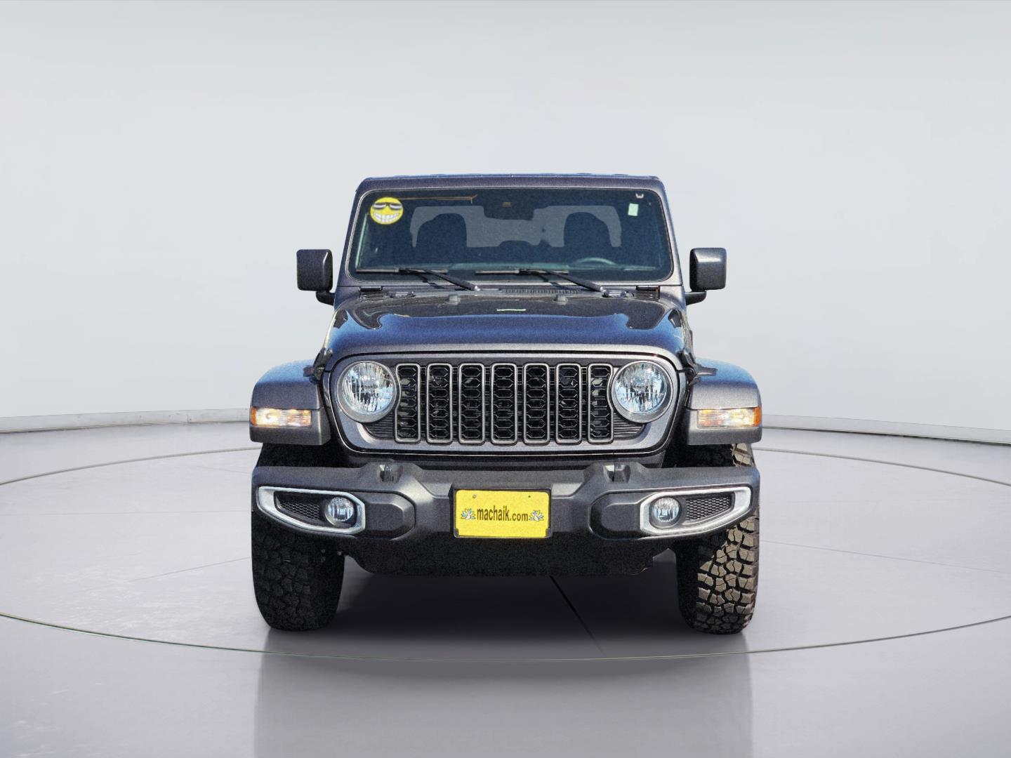 2025 Jeep Gladiator photo 2 of 35