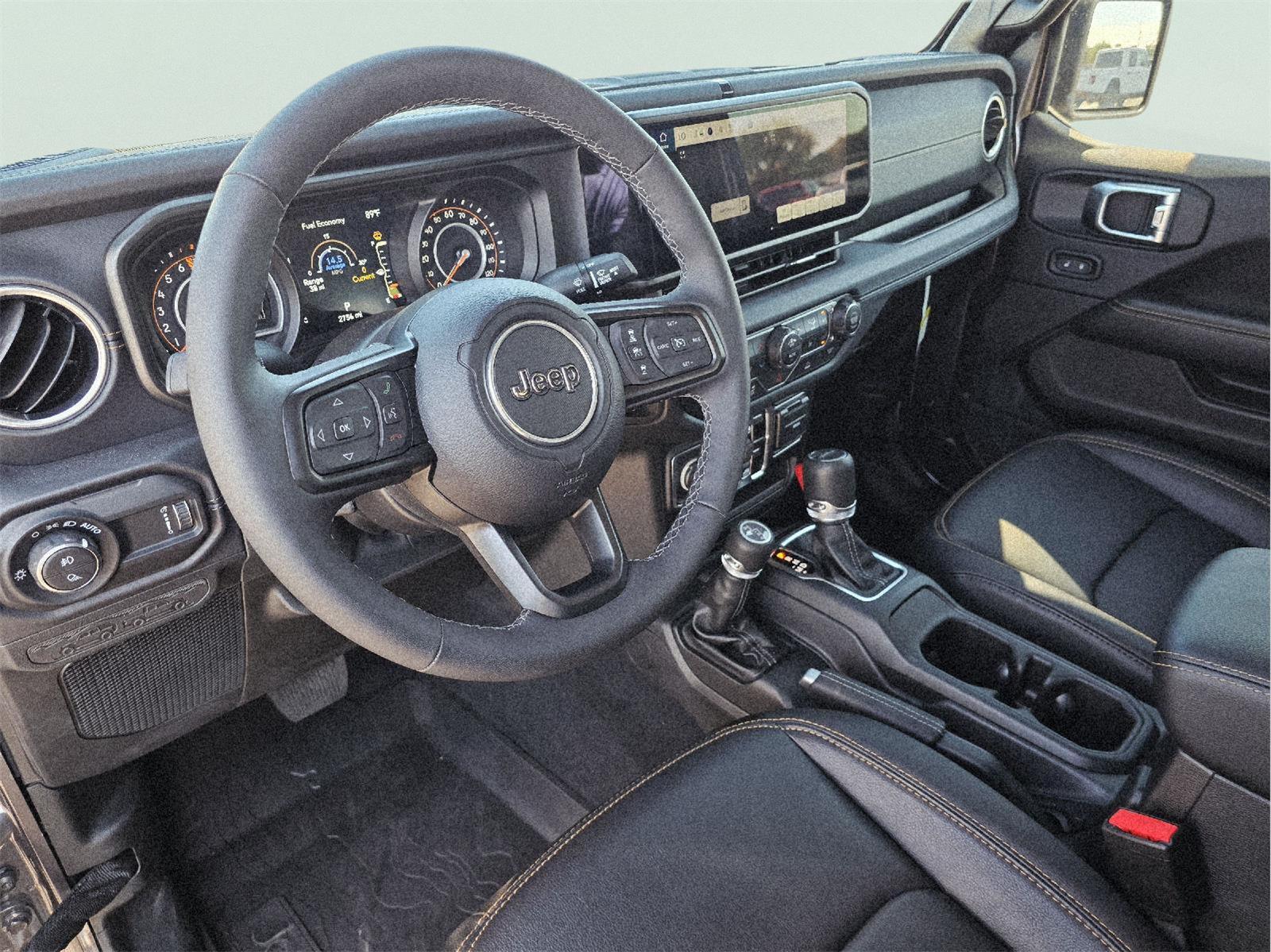 2025 Jeep Gladiator photo 12 of 35