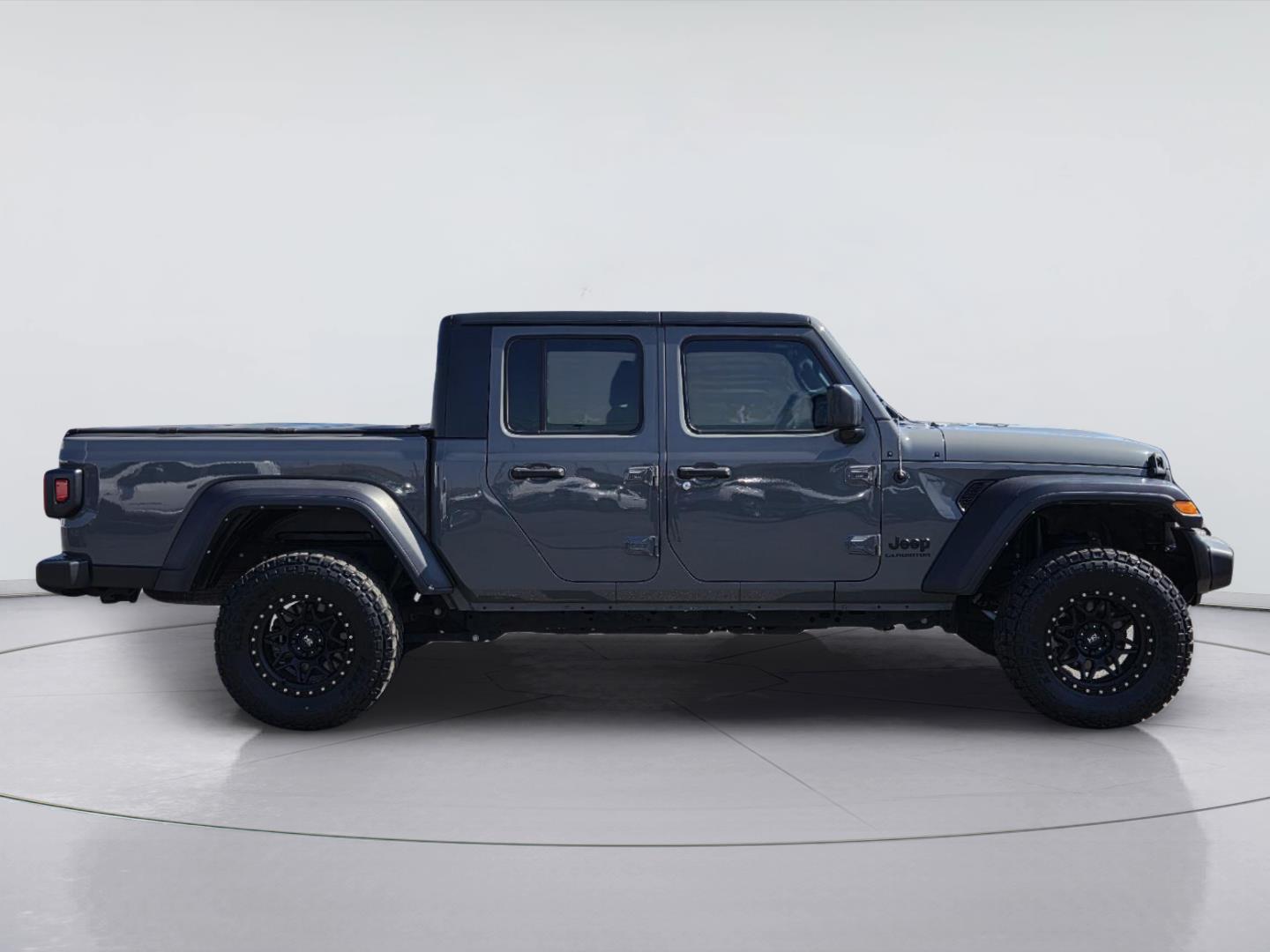 2022 Jeep Gladiator photo 4 of 35