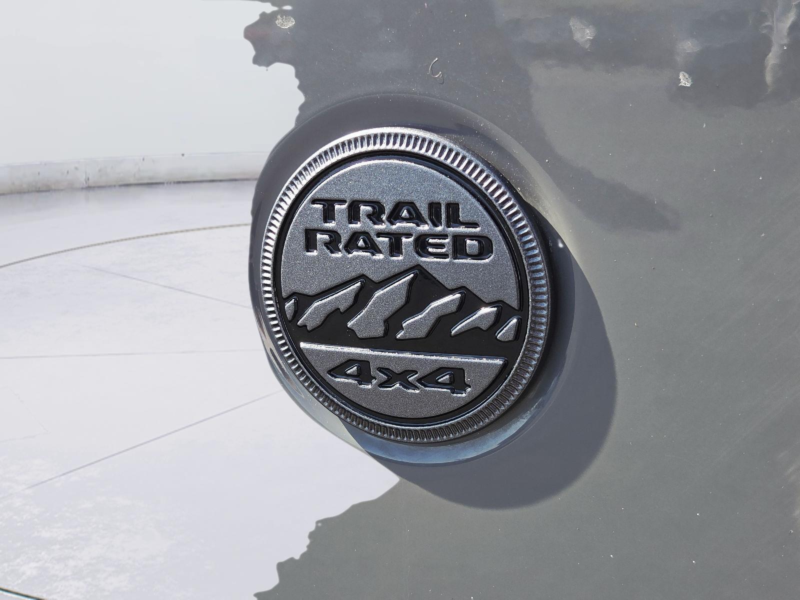 2022 Jeep Gladiator photo 9 of 35