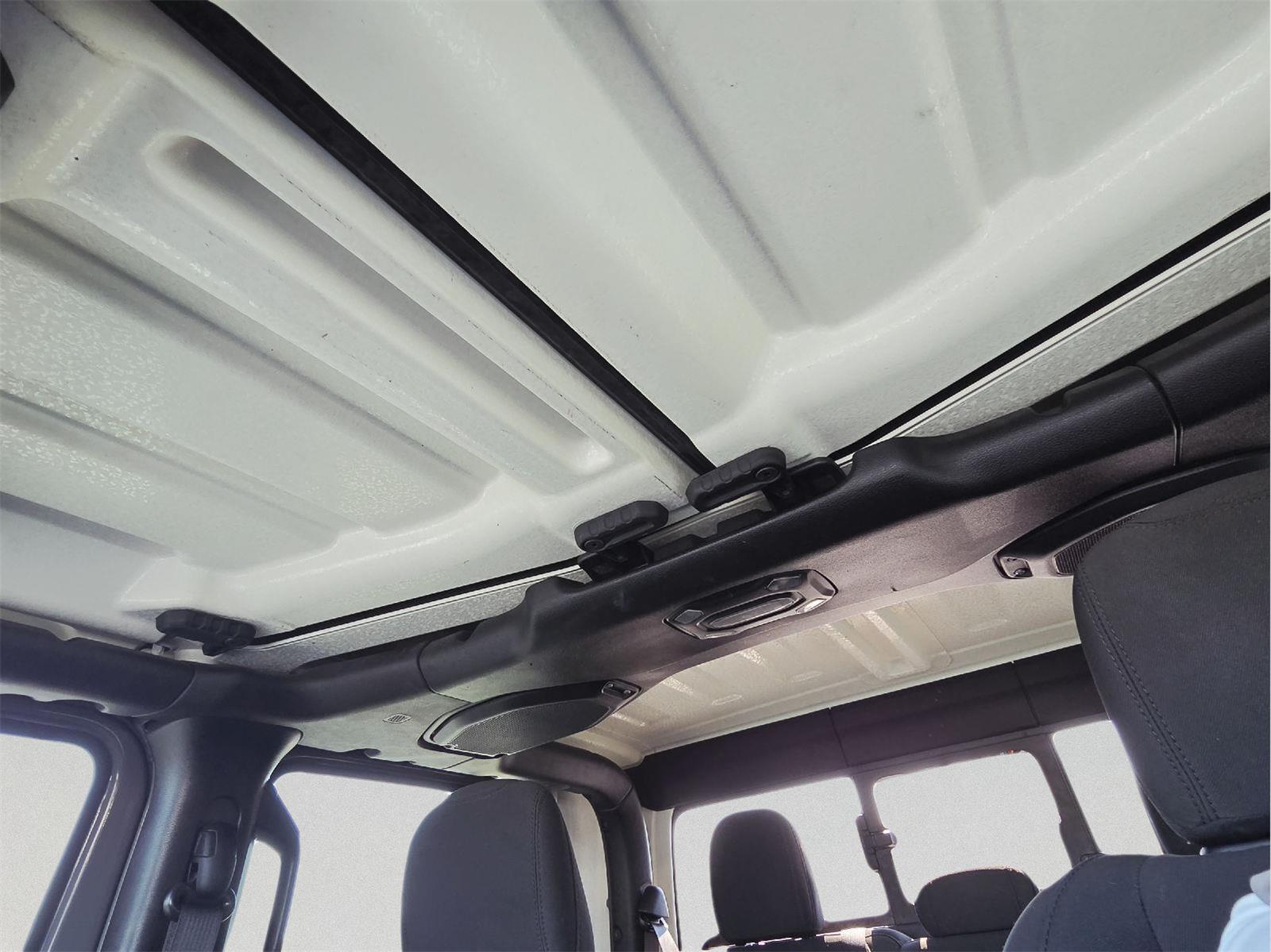 2022 Jeep Gladiator photo 20 of 35