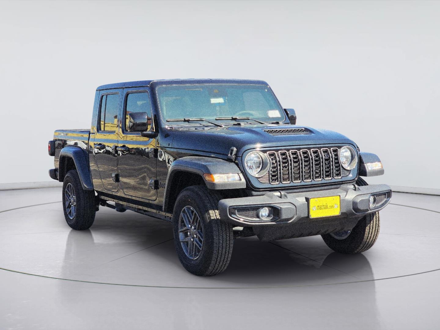 2025 Jeep Gladiator photo 3 of 35