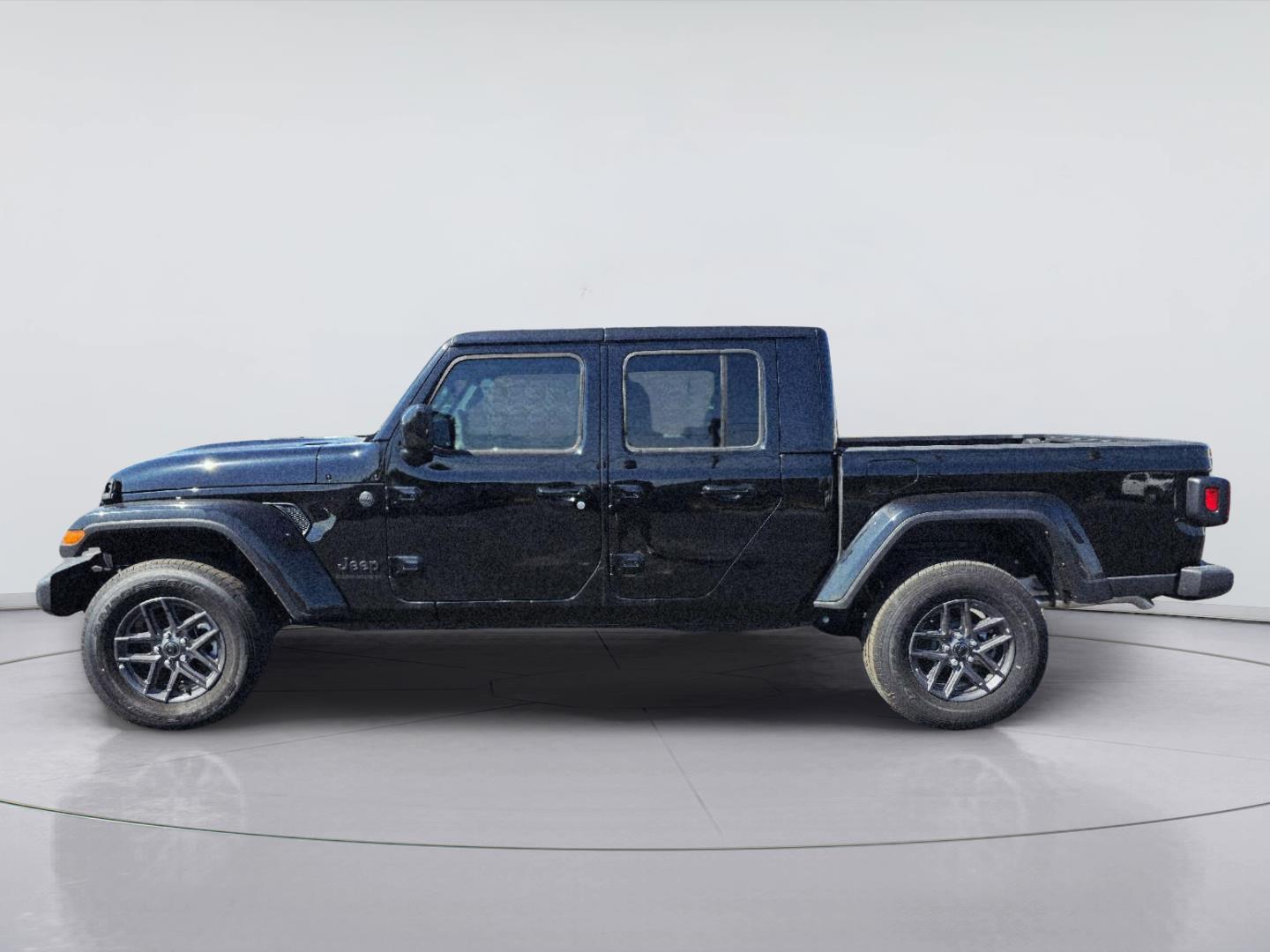2025 Jeep Gladiator photo 7 of 35
