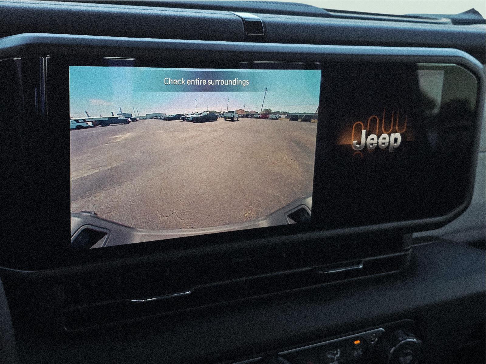 2025 Jeep Gladiator photo 23 of 35