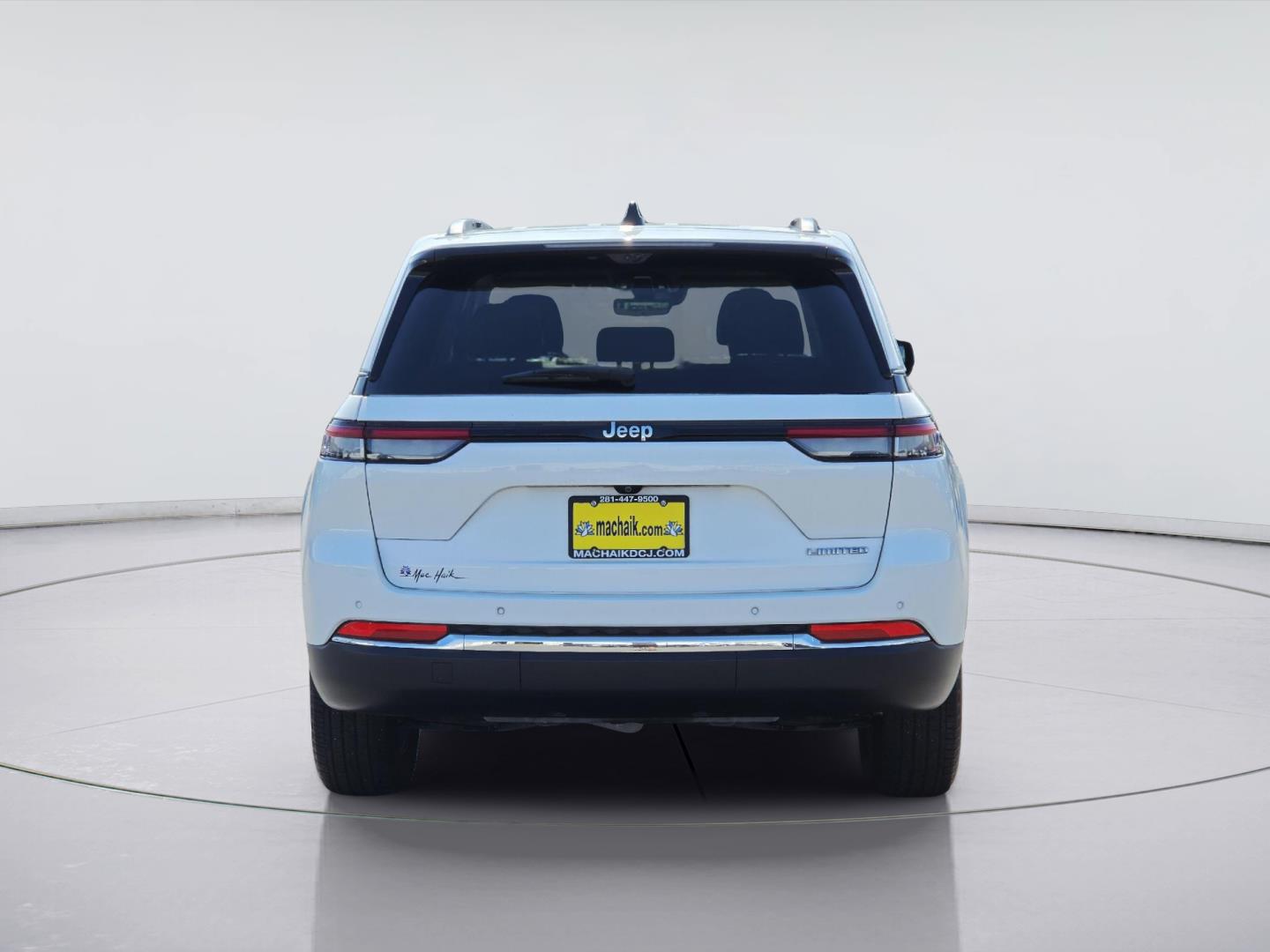 2023 Jeep Grand Cherokee photo 6 of 35