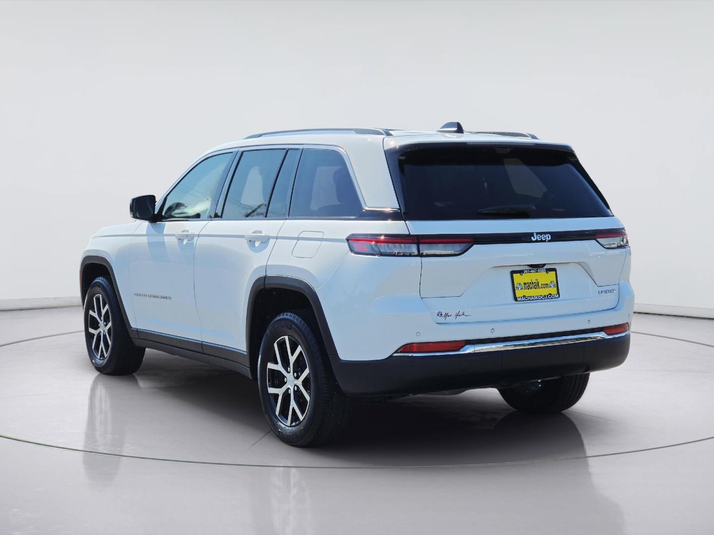 2023 Jeep Grand Cherokee photo 7 of 35