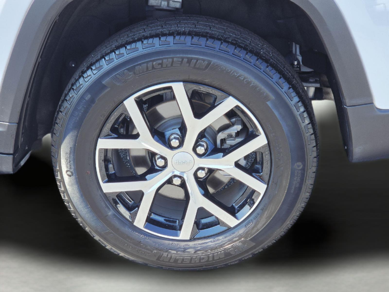 2023 Jeep Grand Cherokee photo 9 of 35