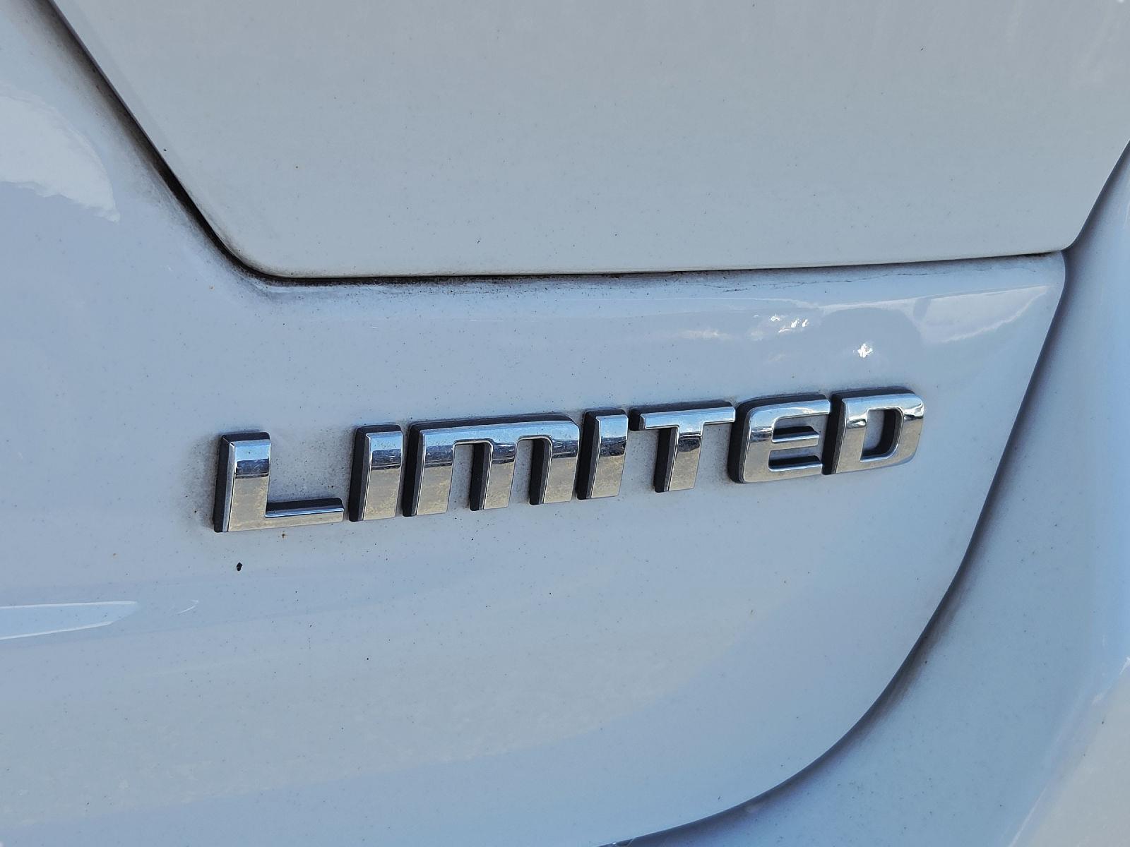 2023 Jeep Grand Cherokee photo 10 of 35