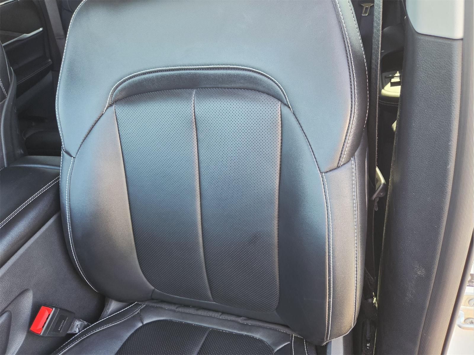 2023 Jeep Grand Cherokee photo 17 of 35