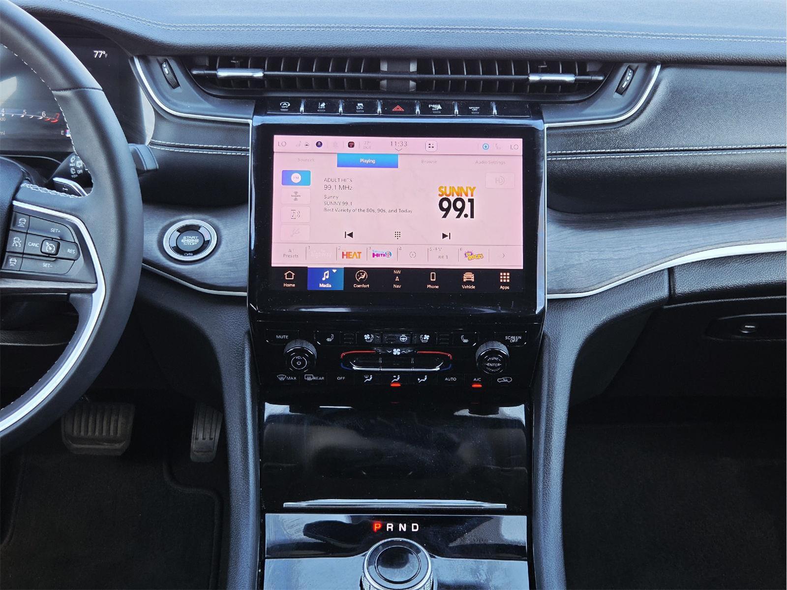 2023 Jeep Grand Cherokee photo 22 of 35