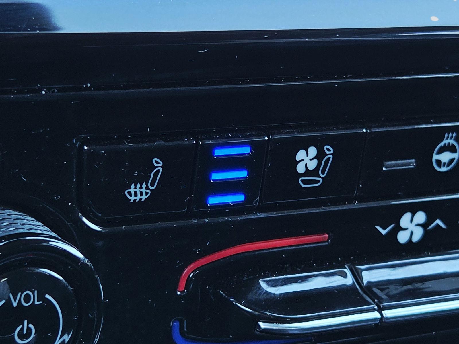 2023 Jeep Grand Cherokee photo 25 of 35